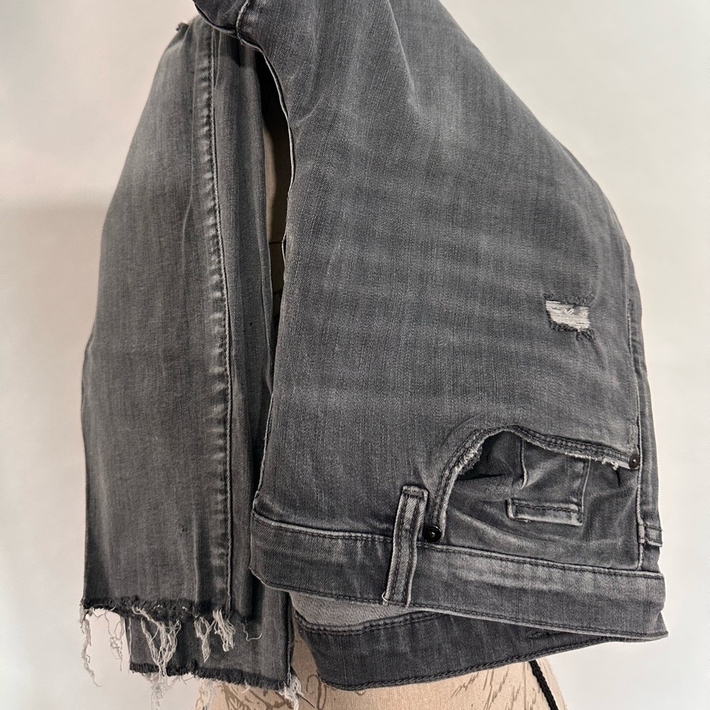 Blank NYC Gracen Mid Rise Distressed Frayed Hem Skinny Jean